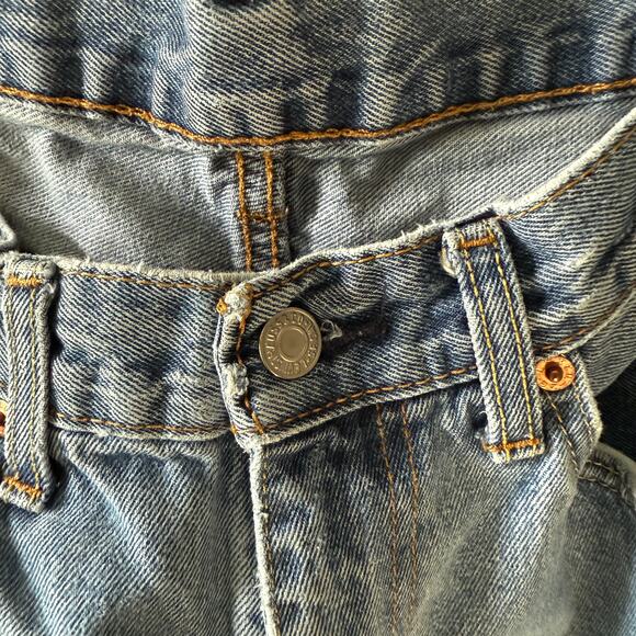 Levi's 550 denim jeans, 34x32, medium wash EUC - Picture 2 of 6